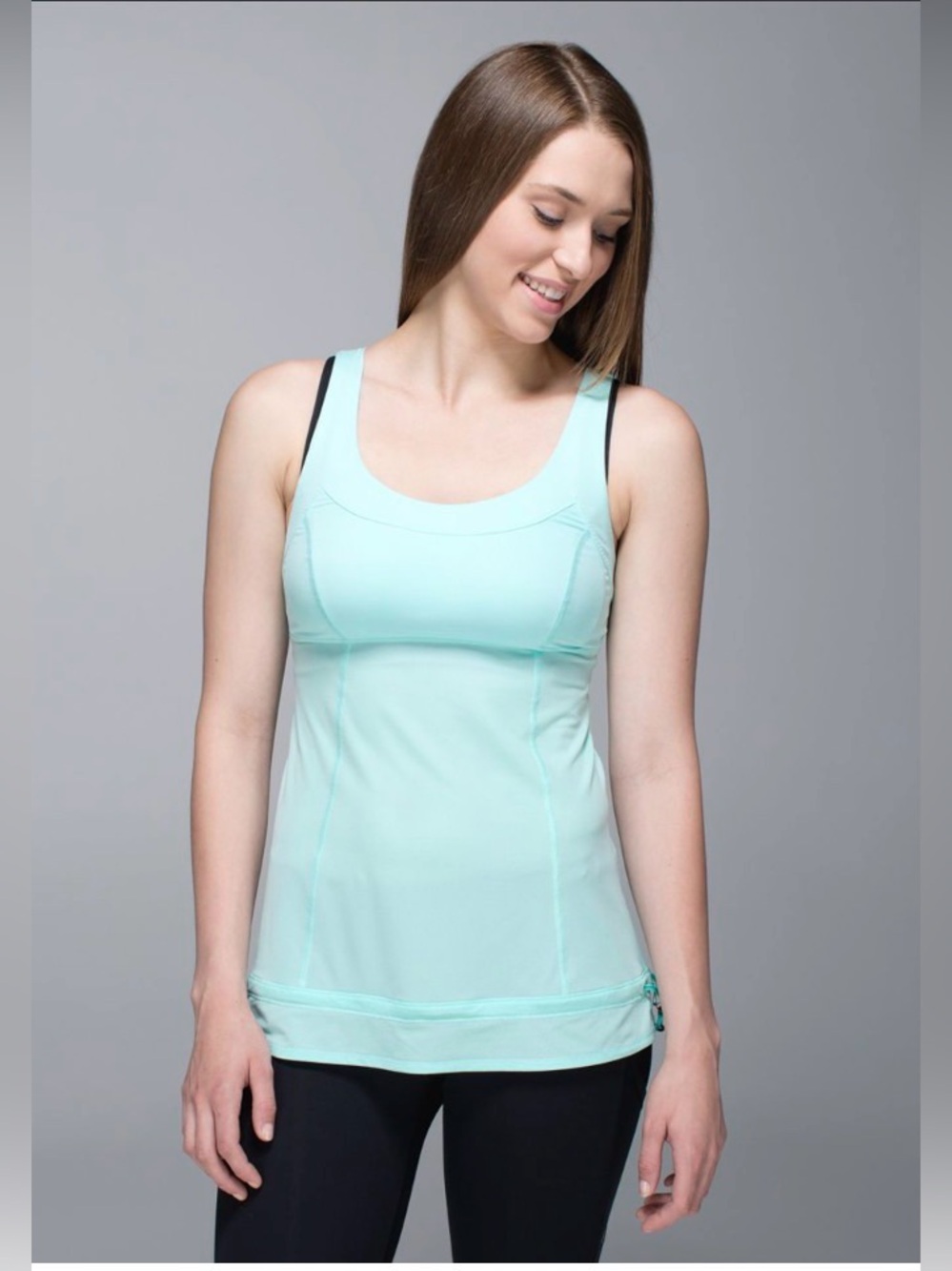 Lululemon Run: Ta Ta Topper
Size 4